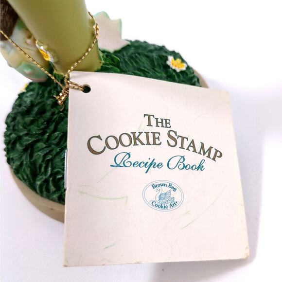 Easter Egg & Bunny Brown Bag Cookie Stamp 1995 Hill Design w Tag Recipe Book - Picture 2 of 6